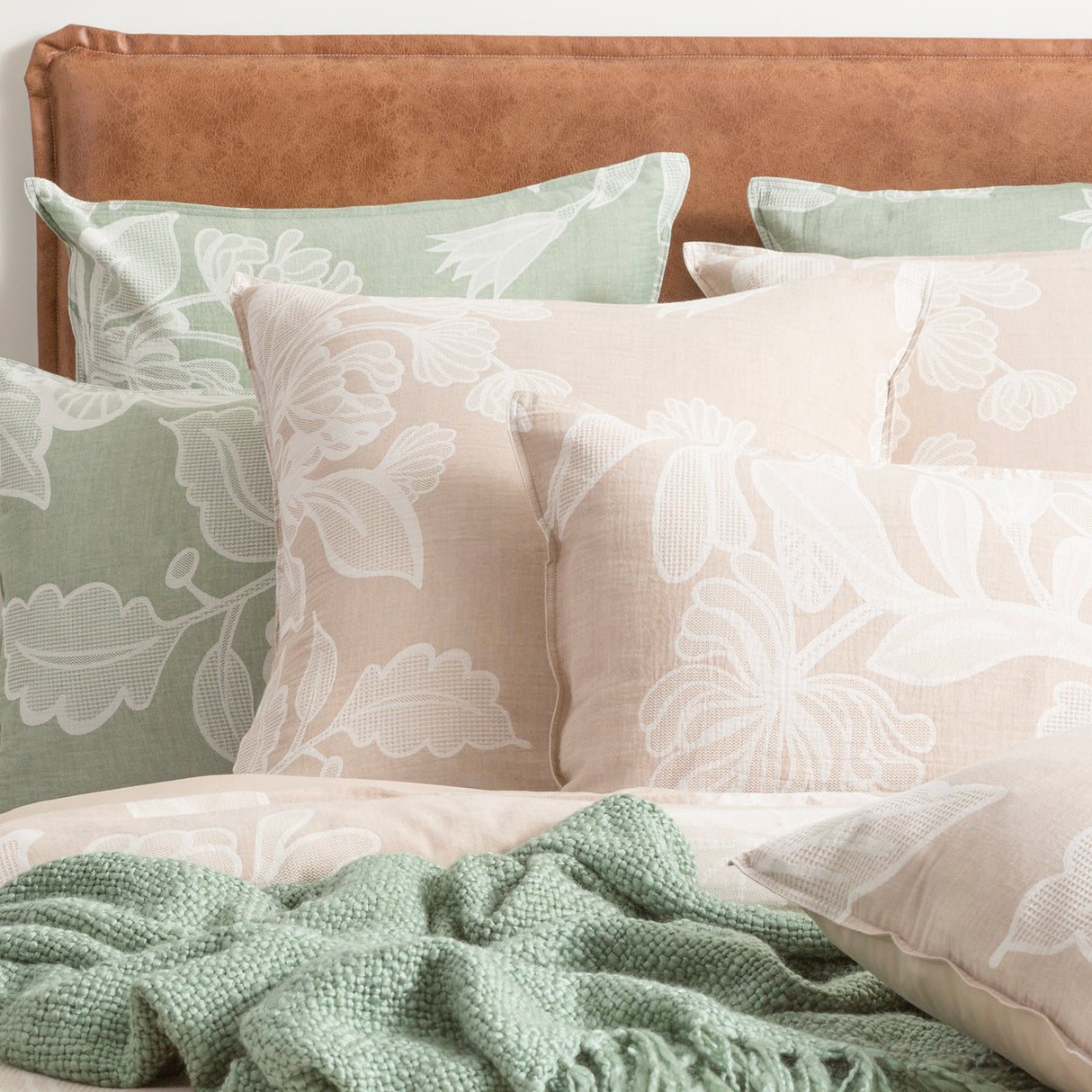 Bahama Flora 100% Cotton Jacquard Quilt Cover Set by Renee Taylor | 4 Sizes 4 Colours