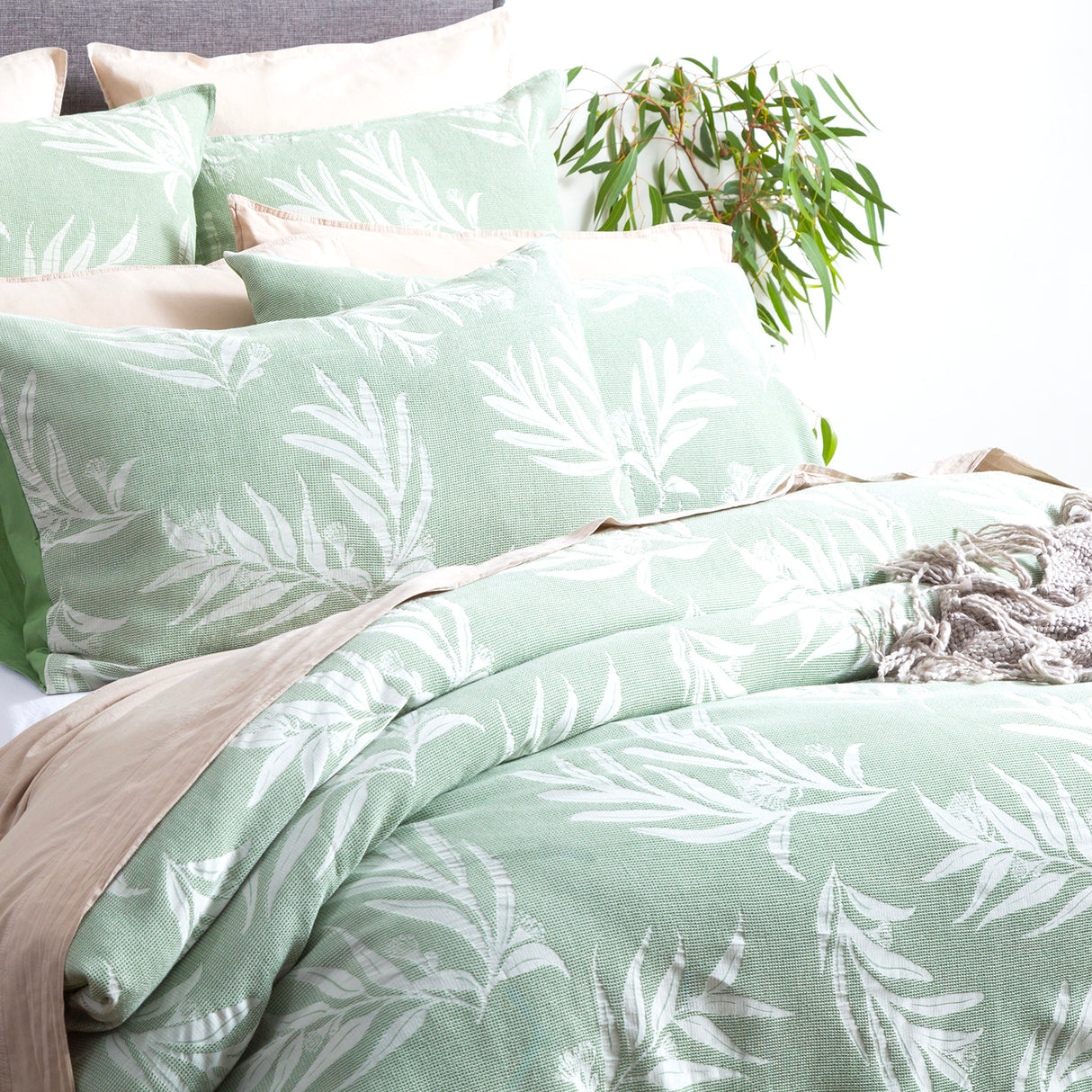 Bahama Flora 100% Cotton Jacquard Quilt Cover Set by Renee Taylor | 4 Sizes 4 Colours