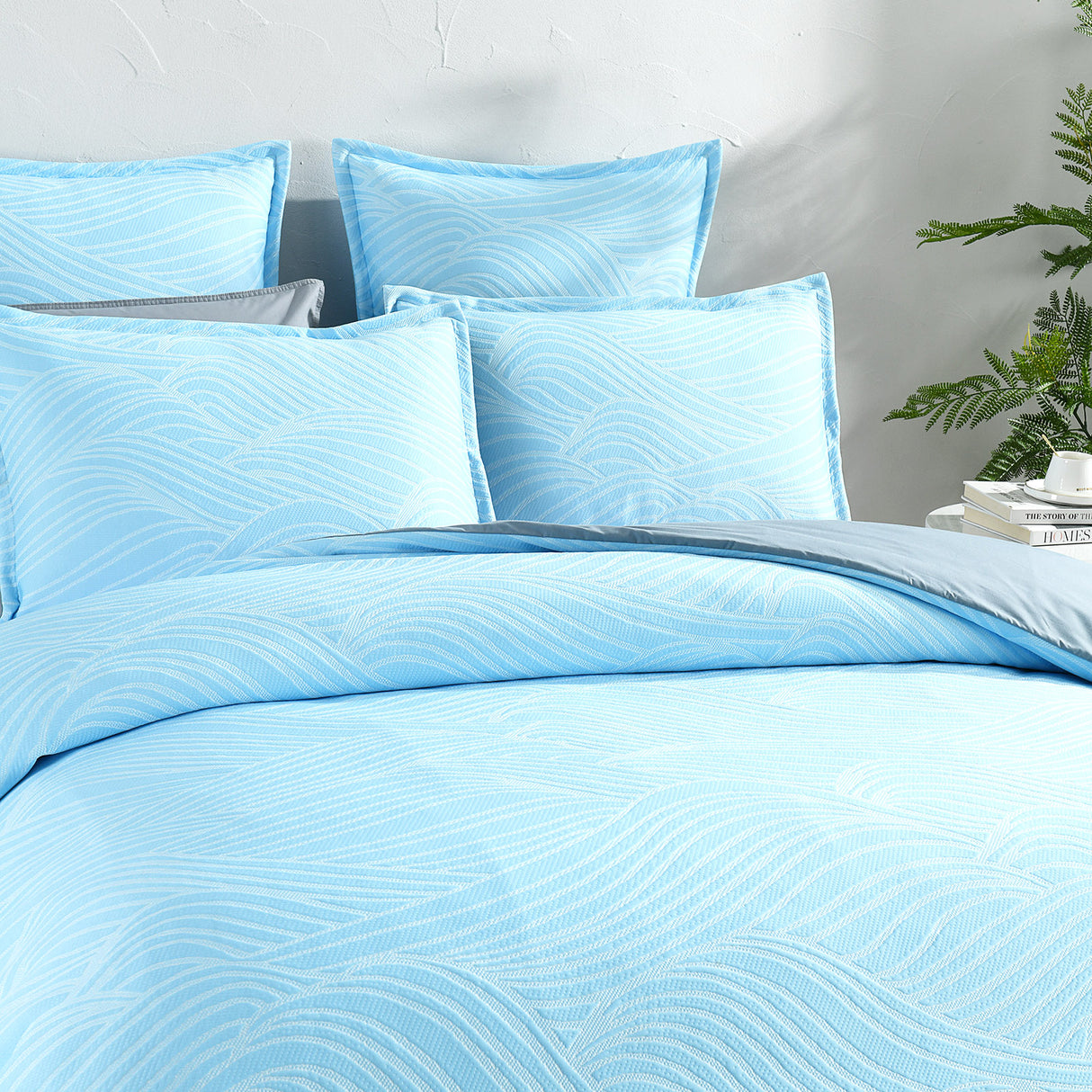 250TC Textured Jacquard Sky Waves Quilt Cover Set in Light Blue by Renee Taylor