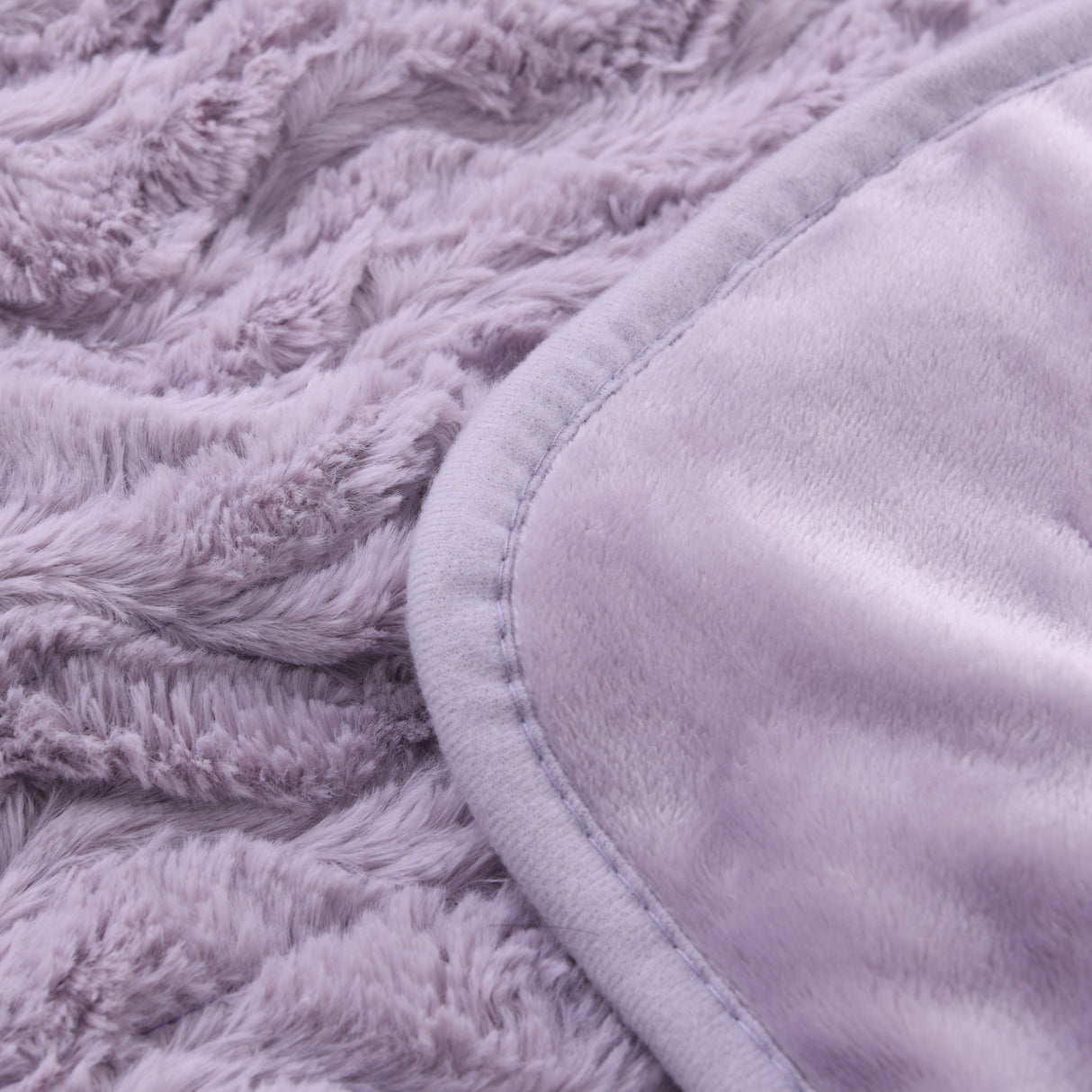 Luxore Super Soft Faux Fur Heated Throw | Plush Electrical Heated Blanket | 2 Sizes - 3 Colours